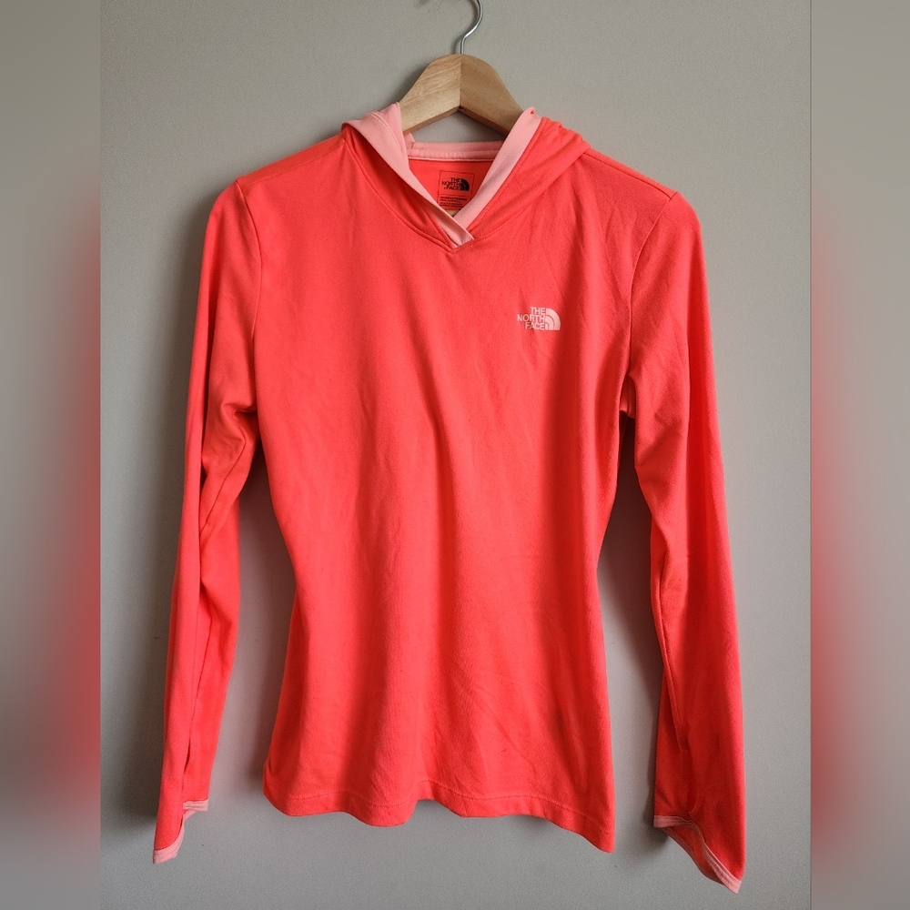 Womens The North Face Long Sleeve Hooded Shirt, Orange, Small.